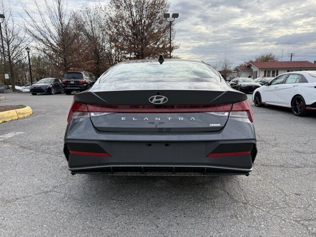 2026 Hyundai Elantra Hybrid Blue San Clemente CA 2026 Hyundai Elantra Hybrid Blue San Clemente CA