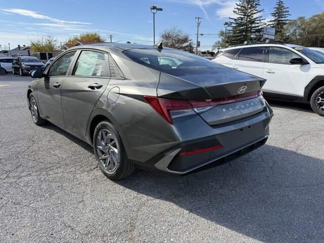 2026 Hyundai Elantra Hybrid Blue San Clemente CA 2026 Hyundai Elantra Hybrid Blue San Clemente CA