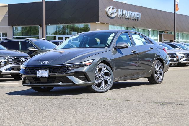 2026 Hyundai Elantra Limited 2026 Hyundai Elantra Limited