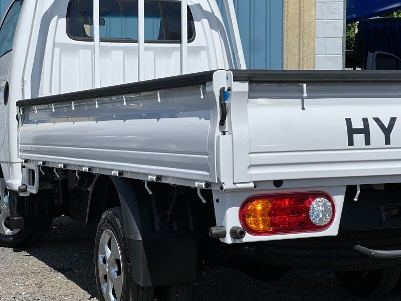 2026 Hyundai H100 Flat Deck 6 Wheelers (2.6L Diesel) Vaitele 2026 Hyundai H100 Flat Deck 6 Wheelers (2.6L Diesel) Vaitele