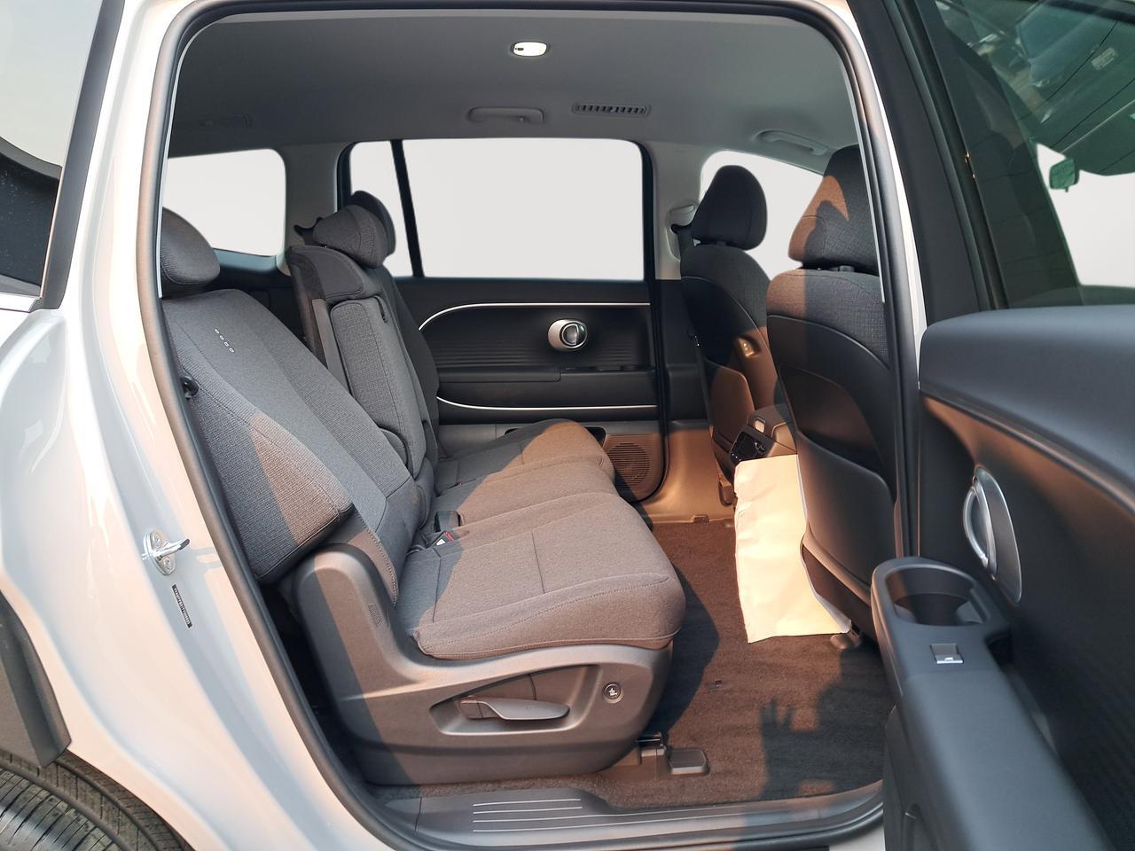 2026 Hyundai IONIQ 9 SE San Clemente CA 2026 Hyundai IONIQ 9 SE San Clemente CA