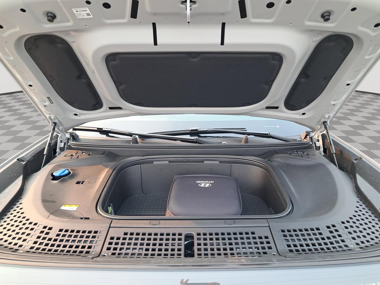 2026 Hyundai IONIQ 9 SE San Clemente CA 2026 Hyundai IONIQ 9 SE San Clemente CA