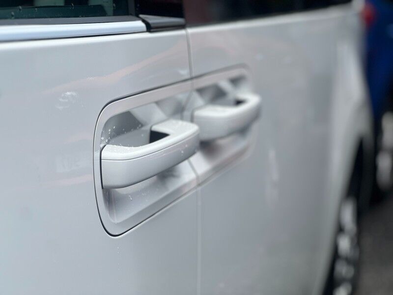 2026 Hyundai STARIA GLS (2.2L Diesel) Vaitele 2026 Hyundai STARIA GLS (2.2L Diesel) Vaitele