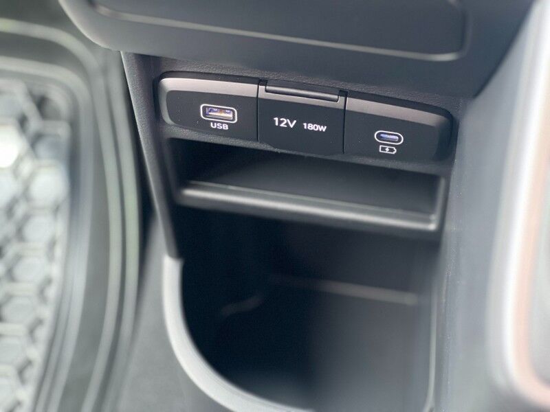 2026 Hyundai STARIA GLS (2.2L Diesel) Vaitele 2026 Hyundai STARIA GLS (2.2L Diesel) Vaitele