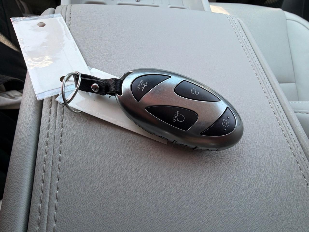 2026 Hyundai Santa Fe Calligraphy Watertown SD 2026 Hyundai Santa Fe Calligraphy Watertown SD