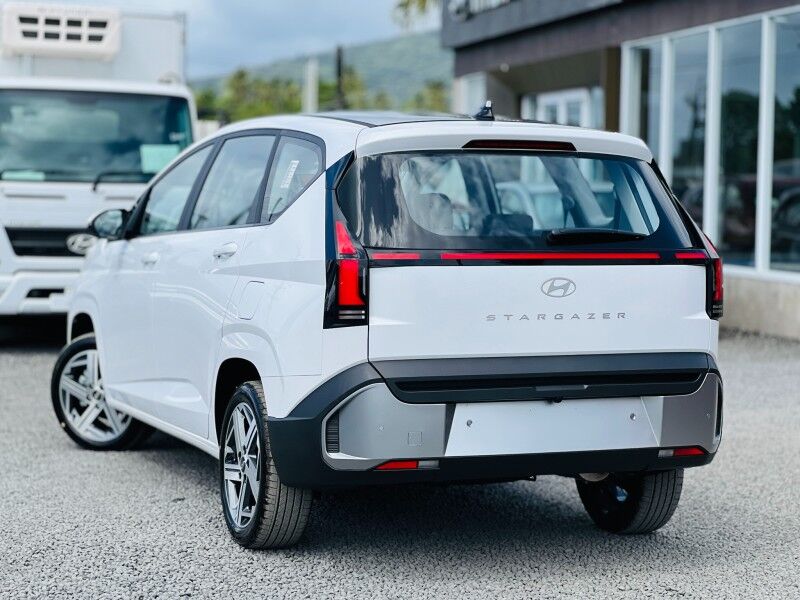 2026 Hyundai Stargazer GLS Vaitele 2026 Hyundai Stargazer GLS Vaitele