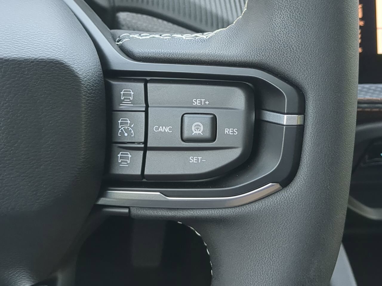 2026 Jeep Cherokee Overland Appleton WI