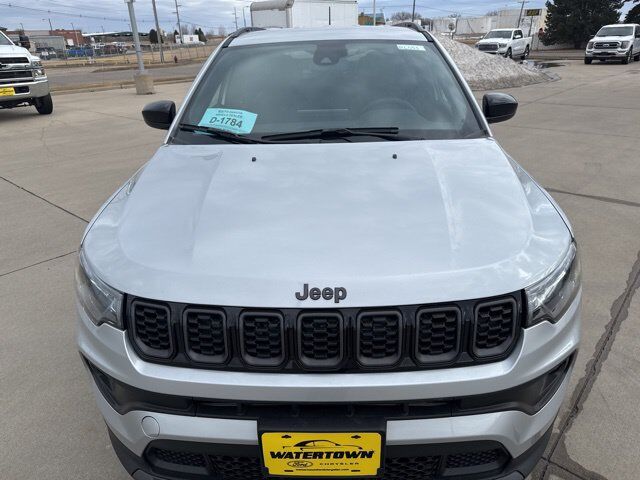 2026 Jeep Compass Latitude Watertown SD 2026 Jeep Compass Latitude Watertown SD