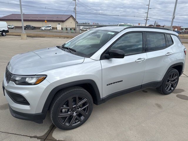 2026 Jeep Compass Latitude Watertown SD 2026 Jeep Compass Latitude Watertown SD