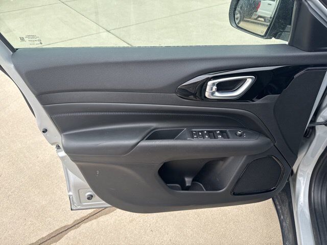 2026 Jeep Compass Latitude Watertown SD 2026 Jeep Compass Latitude Watertown SD