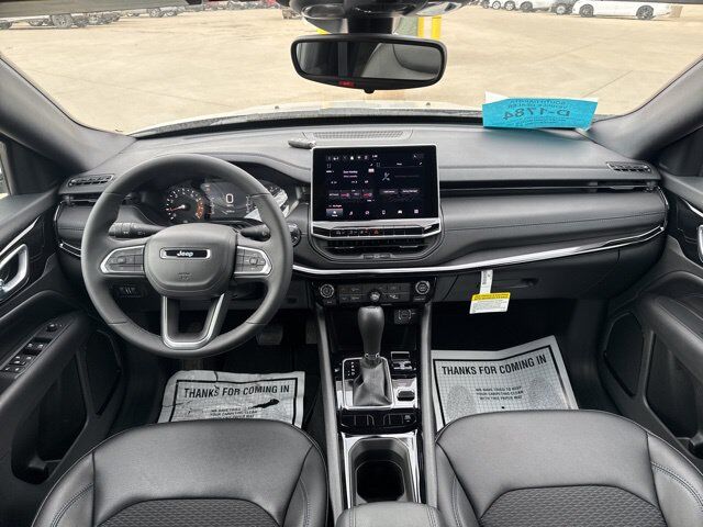 2026 Jeep Compass Latitude Watertown SD 2026 Jeep Compass Latitude Watertown SD