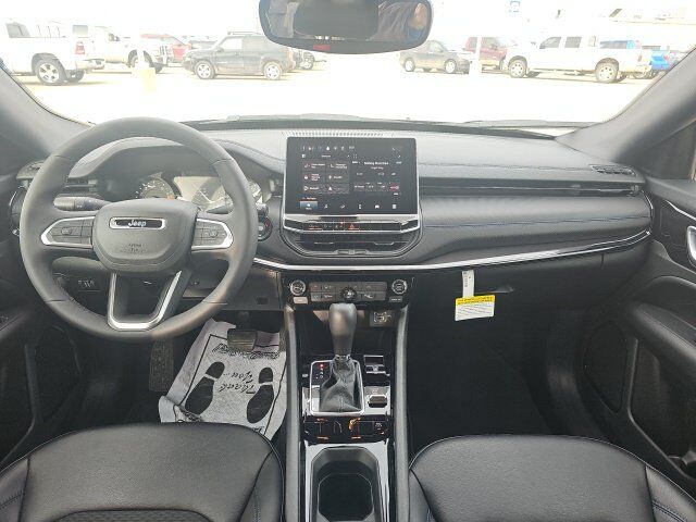 2026 Jeep Compass Latitude Watertown SD 2026 Jeep Compass Latitude Watertown SD