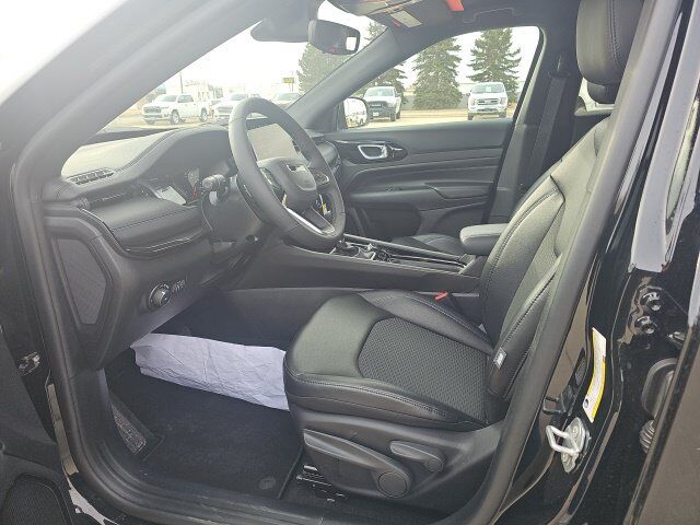 2026 Jeep Compass Latitude Watertown SD 2026 Jeep Compass Latitude Watertown SD