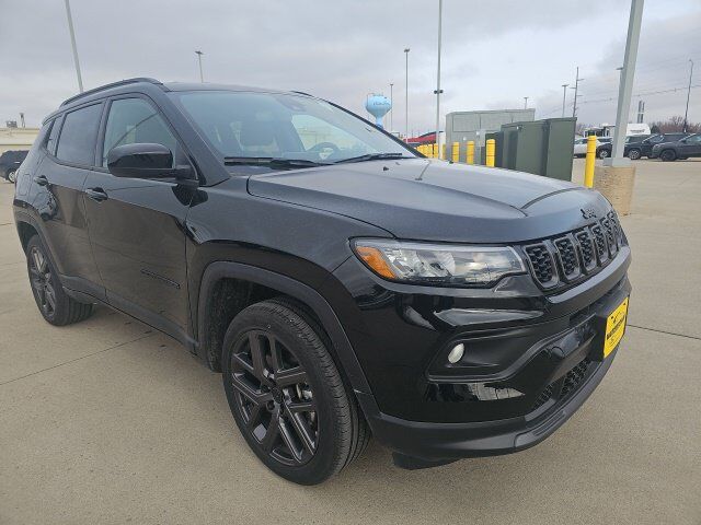 2026 Jeep Compass Latitude Watertown SD 2026 Jeep Compass Latitude Watertown SD