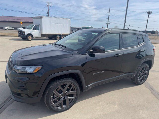 2026 Jeep Compass Latitude Watertown SD 2026 Jeep Compass Latitude Watertown SD
