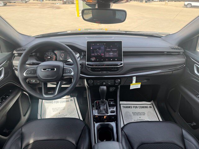 2026 Jeep Compass Latitude Watertown SD 2026 Jeep Compass Latitude Watertown SD