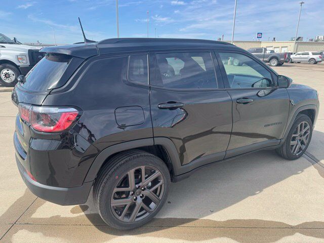 2026 Jeep Compass Latitude Watertown SD 2026 Jeep Compass Latitude Watertown SD