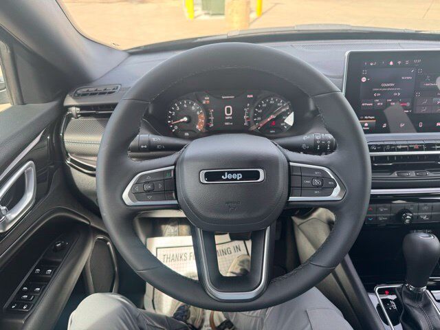 2026 Jeep Compass Latitude Watertown SD 2026 Jeep Compass Latitude Watertown SD