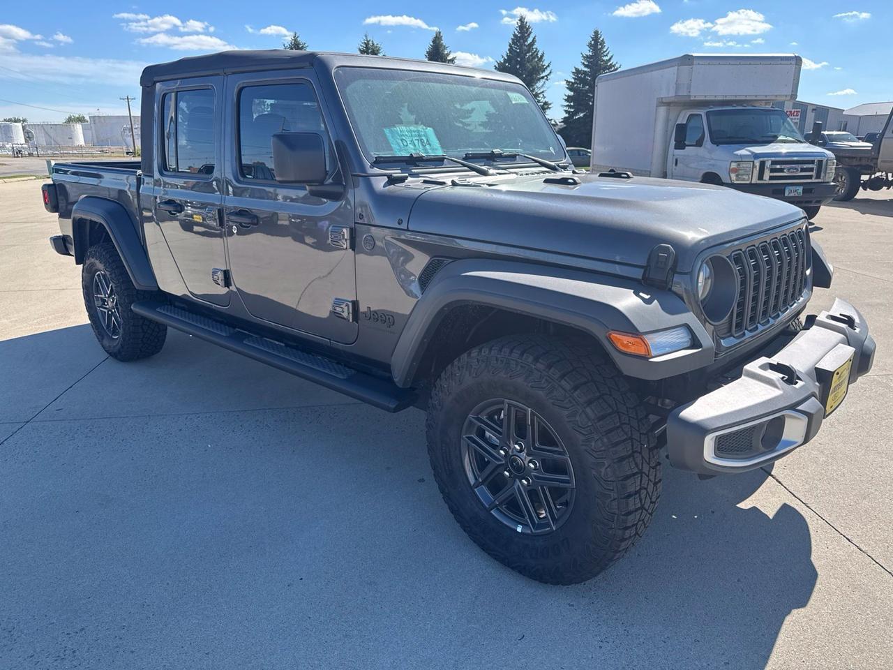 2026 Jeep Gladiator Sport Watertown SD 2026 Jeep Gladiator Sport Watertown SD