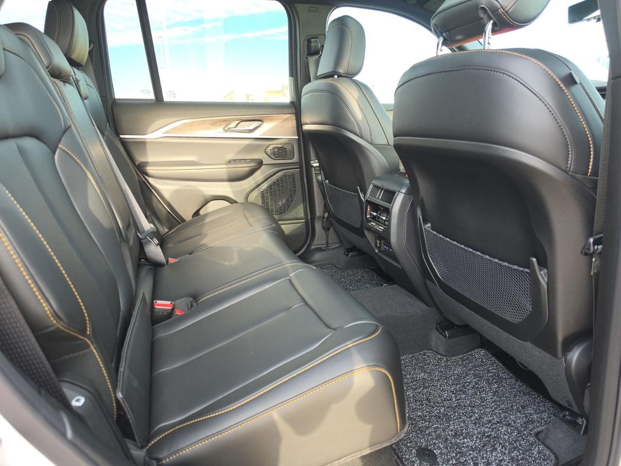 2026 Jeep Grand Cherokee Watertown SD 2026 Jeep Grand Cherokee Watertown SD