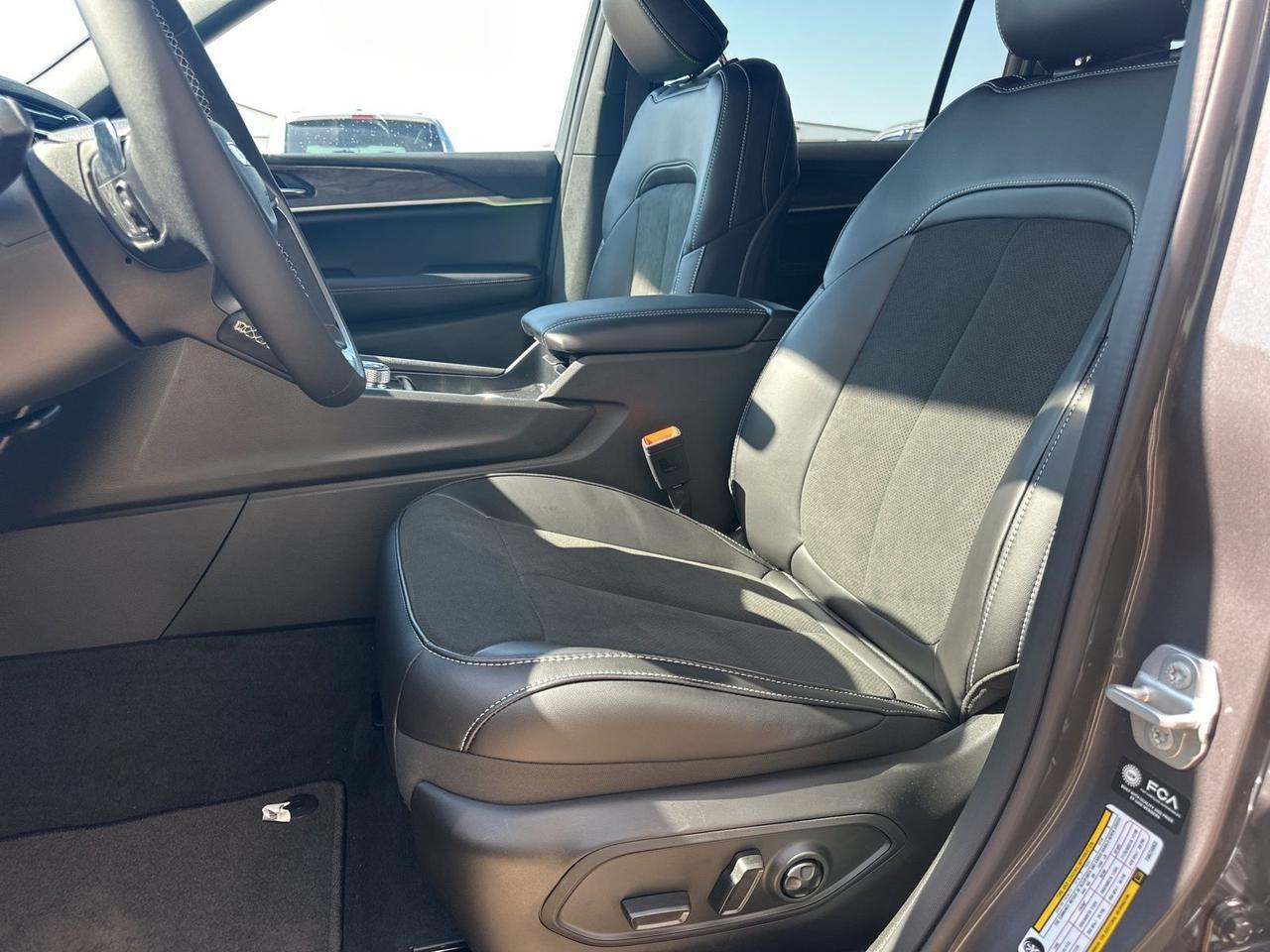 2026 Jeep Grand Cherokee L Altitude Watertown SD 2026 Jeep Grand Cherokee L Altitude Watertown SD