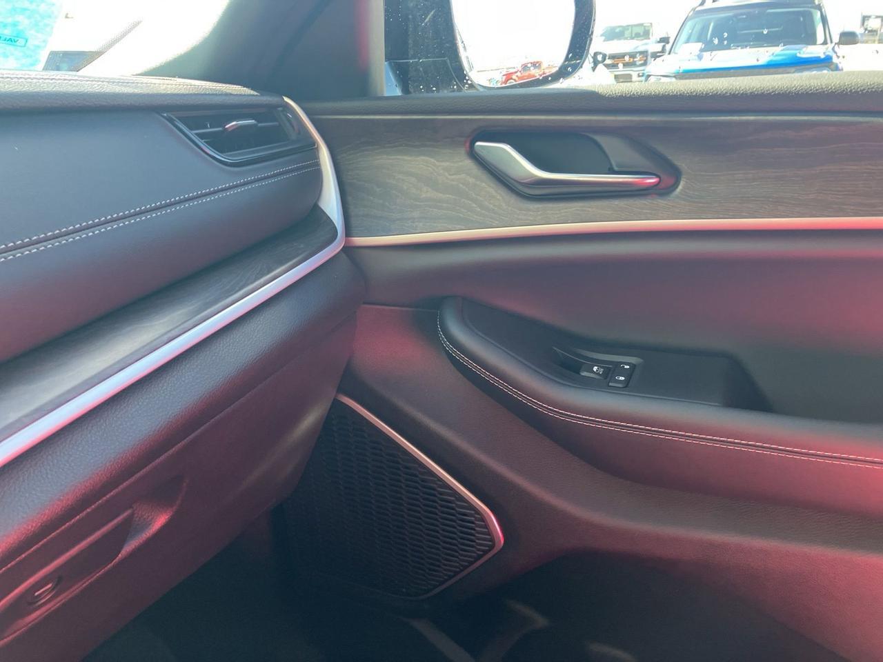 2026 Jeep Grand Cherokee L Limited Watertown SD 2026 Jeep Grand Cherokee L Limited Watertown SD
