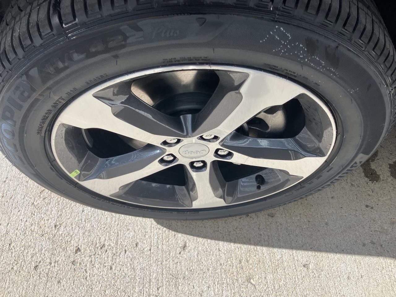 2026 Jeep Grand Cherokee L Limited Watertown SD 2026 Jeep Grand Cherokee L Limited Watertown SD