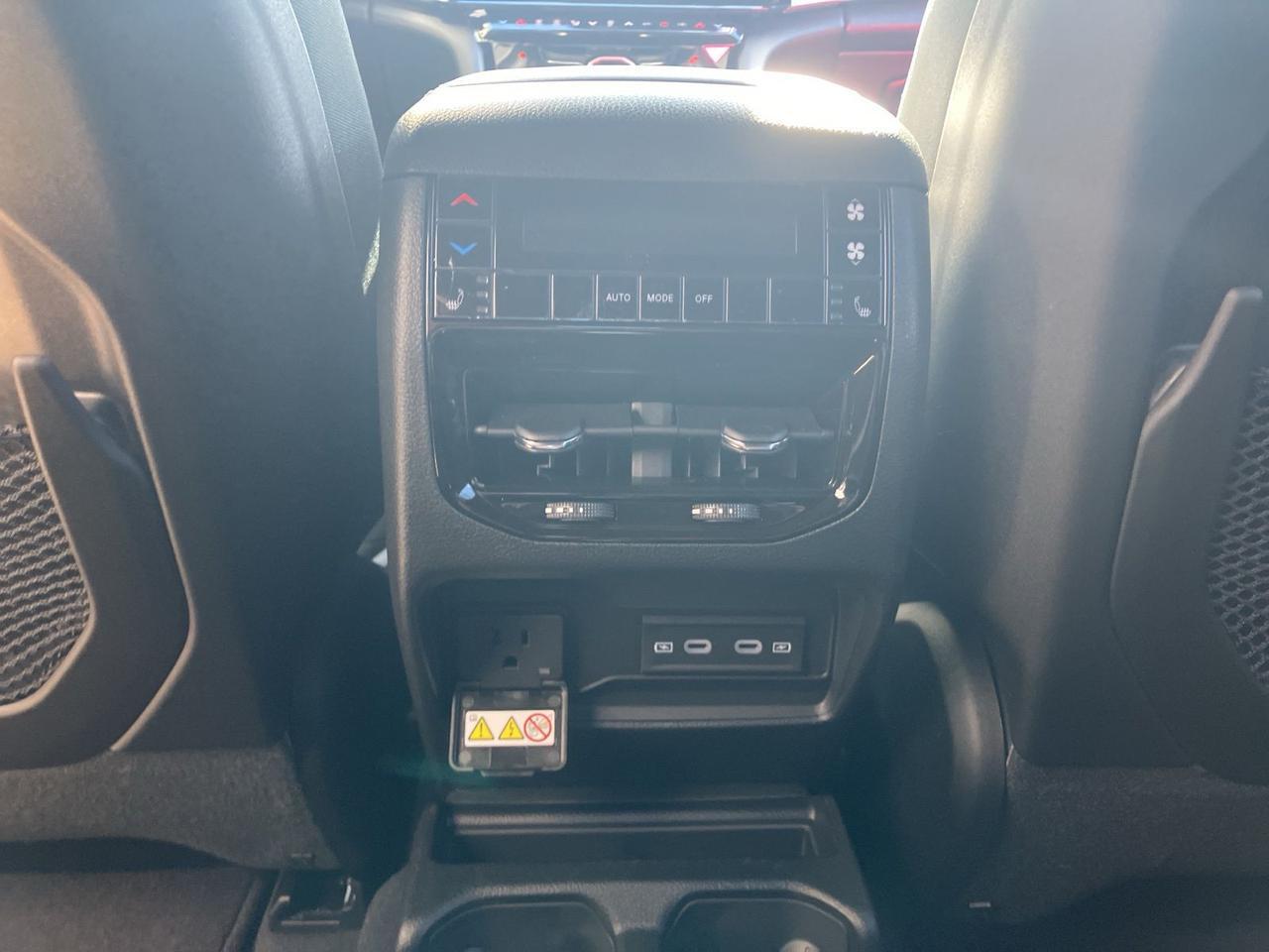 2026 Jeep Grand Cherokee L Limited Watertown SD 2026 Jeep Grand Cherokee L Limited Watertown SD