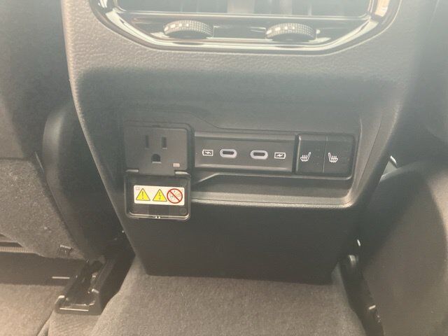 2026 Jeep Grand Cherokee Limited Reserve Watertown SD 2026 Jeep Grand Cherokee Limited Reserve Watertown SD
