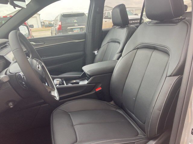 2026 Jeep Grand Cherokee Limited Reserve Watertown SD 2026 Jeep Grand Cherokee Limited Reserve Watertown SD