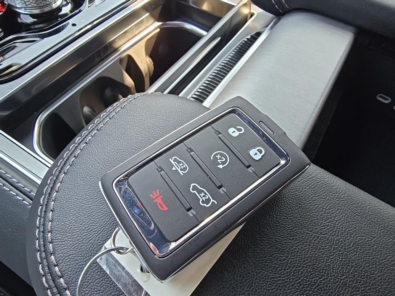 2026 Jeep Grand Wagoneer L Limited Reserve Watertown SD 2026 Jeep Grand Wagoneer L Limited Reserve Watertown SD