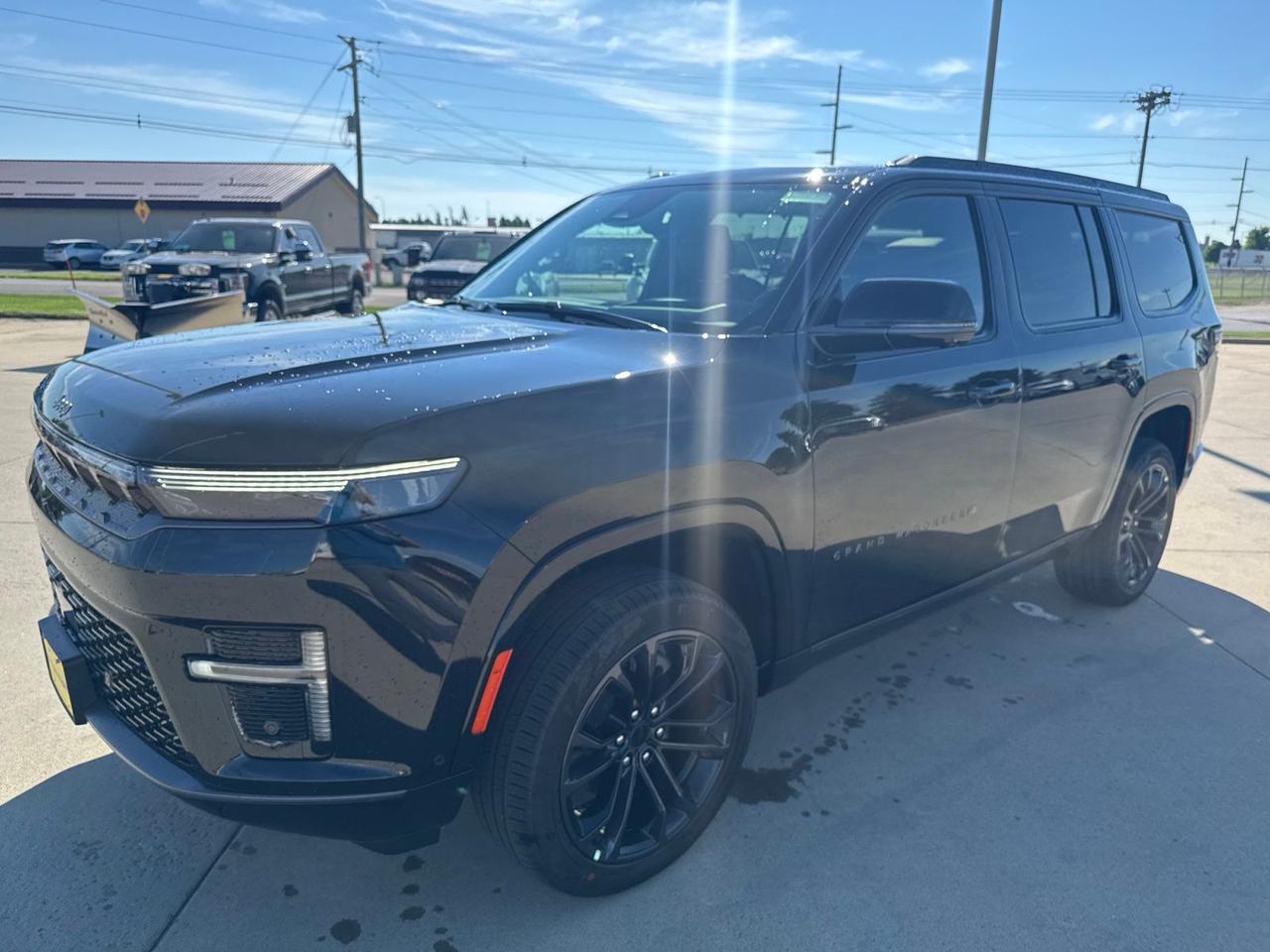 2026 Jeep Grand Wagoneer Summit Obsidian Watertown SD 2026 Jeep Grand Wagoneer Summit Obsidian Watertown SD