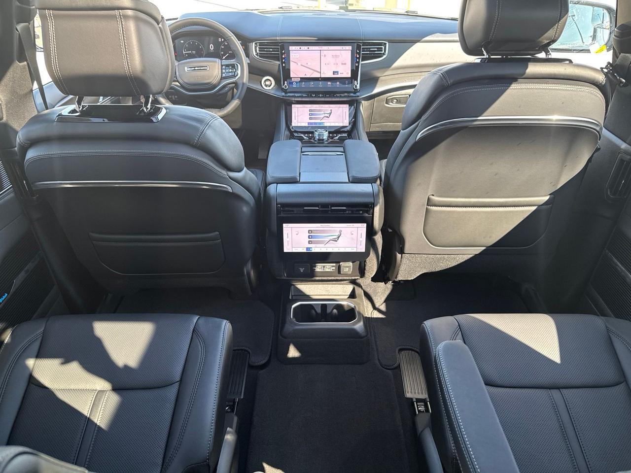 2026 Jeep Grand Wagoneer Summit Obsidian Watertown SD 2026 Jeep Grand Wagoneer Summit Obsidian Watertown SD