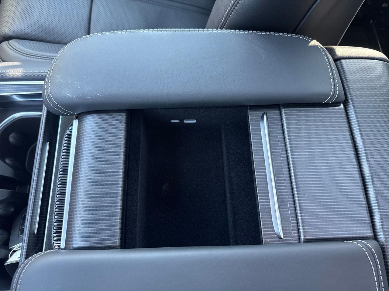 2026 Jeep Grand Wagoneer Summit Obsidian Watertown SD 2026 Jeep Grand Wagoneer Summit Obsidian Watertown SD
