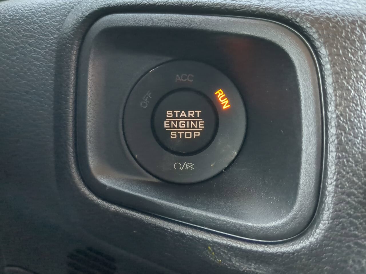 2026 Jeep Wrangler Sport Appleton WI