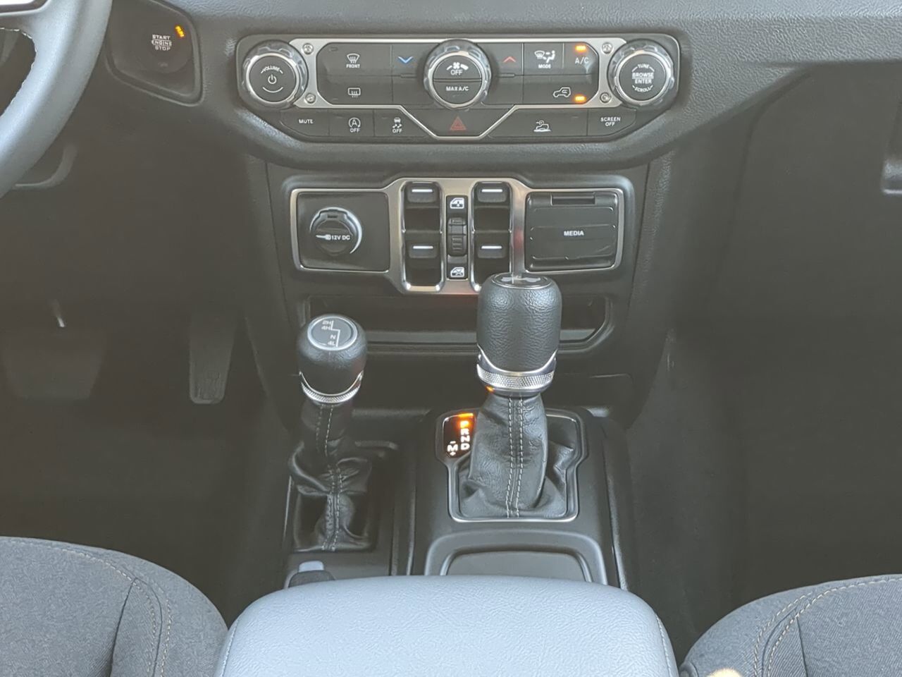 2026 Jeep Wrangler Sport S Appleton WI