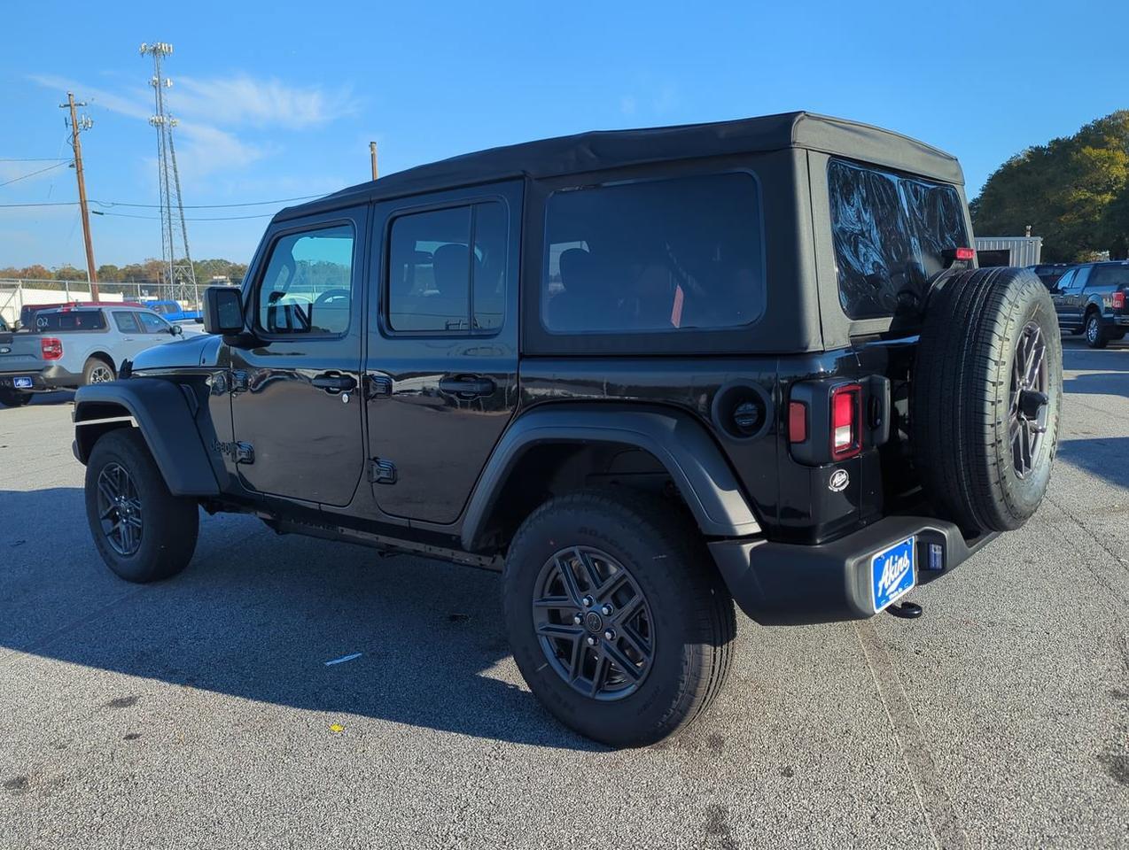 2026 Jeep Wrangler Sport S Appleton WI