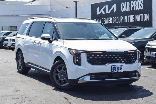 2026 Kia Carnival SX's photo