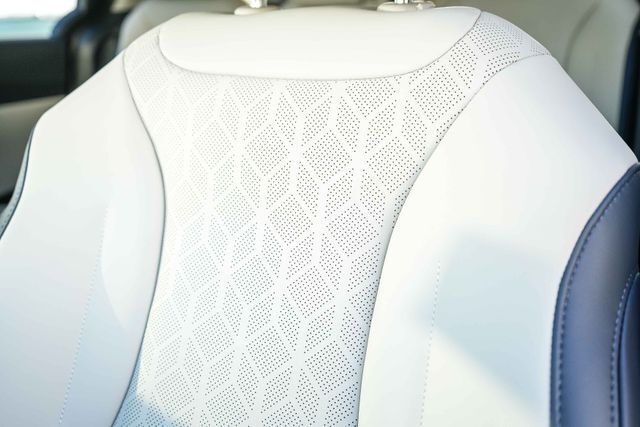 2026 Kia Carnival MPV Hybrid EX Glendale CA 2026 Kia Carnival MPV Hybrid EX Glendale CA