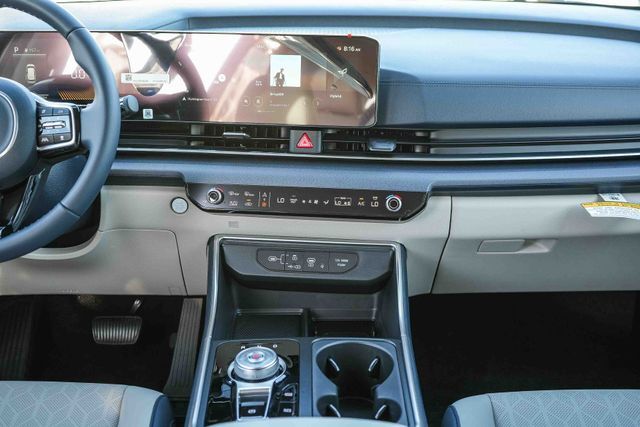 2026 Kia Carnival MPV Hybrid EX Glendale CA 2026 Kia Carnival MPV Hybrid EX Glendale CA