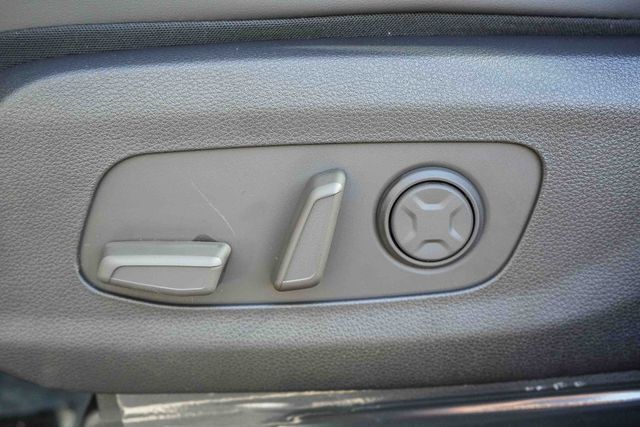 2026 Kia Carnival MPV Hybrid EX Huntington Beach CA 2026 Kia Carnival MPV Hybrid EX Huntington Beach CA