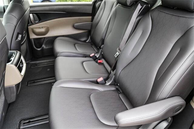 2026 Kia Carnival MPV Hybrid LXS Renton WA 2026 Kia Carnival MPV Hybrid LXS Renton WA