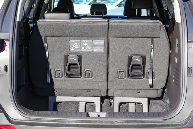 2026 Kia Carnival MPV Hybrid LXS Glendale CA 2026 Kia Carnival MPV Hybrid LXS Glendale CA