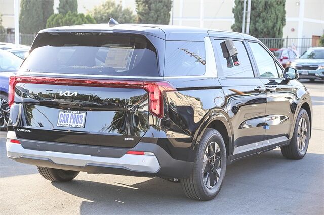 2026 Kia Carnival MPV Hybrid LXS Huntington Beach CA 2026 Kia Carnival MPV Hybrid LXS Huntington Beach CA