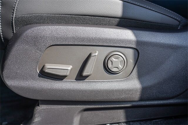 2026 Kia Carnival MPV Hybrid SX Prestige Huntington Beach CA 2026 Kia Carnival MPV Hybrid SX Prestige Huntington Beach CA