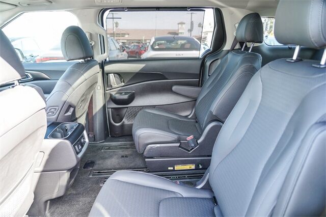 2026 Kia Carnival MPV Hybrid SX Prestige Huntington Beach CA 2026 Kia Carnival MPV Hybrid SX Prestige Huntington Beach CA