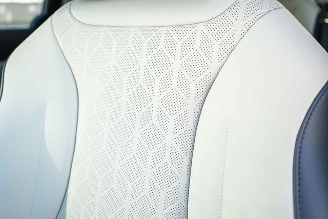 2026 Kia Carnival MPV Hybrid SX Huntington Beach CA 2026 Kia Carnival MPV Hybrid SX Huntington Beach CA