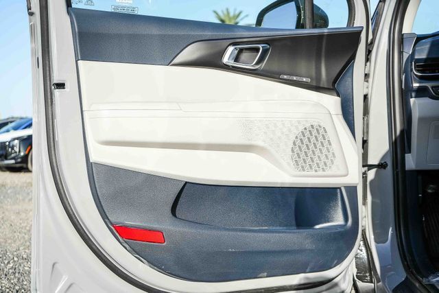 2026 Kia Carnival MPV Hybrid SX Huntington Beach CA 2026 Kia Carnival MPV Hybrid SX Huntington Beach CA