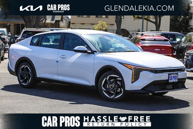 2026 Kia K4 2026 Kia K4