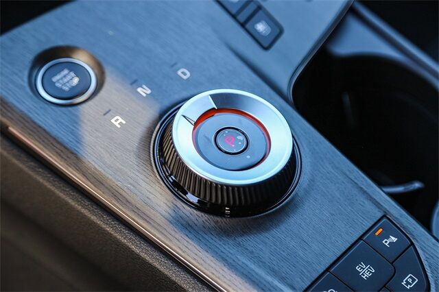 2026 Kia Sportage Plug-in Hybrid X-Line Prestige Glendale CA 2026 Kia Sportage Plug-in Hybrid X-Line Prestige Glendale CA